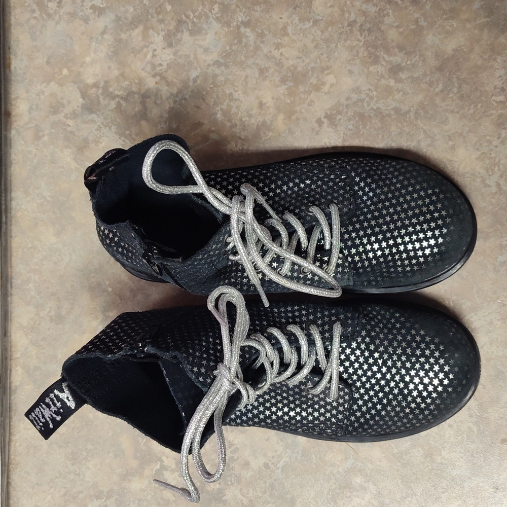 Gently used Dr. Martens size 3 little girl